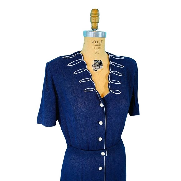 Vintage 1940s Blue Dress Scroll Neckline Shirtdress Packables | W 28" - Picture 4 of 10